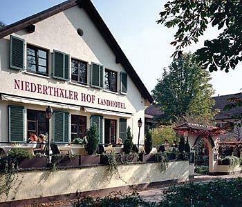 Landhotel Niederthaler Hof Schloßböckelheim Exteriör bild